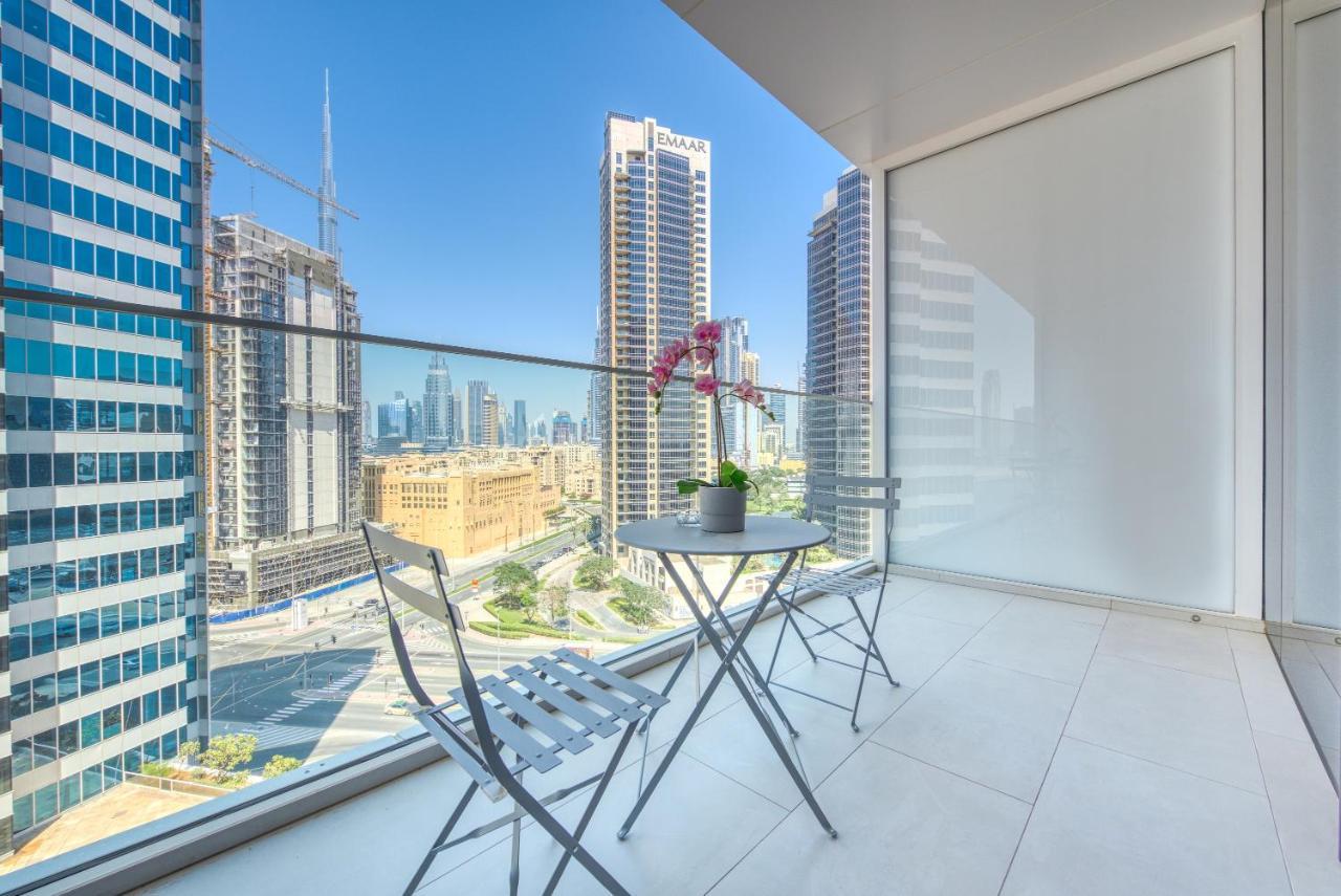 Maison Privee - Luxury, Spacious, Modern Near Burj Khalifa And Dubai Canal Exterior foto