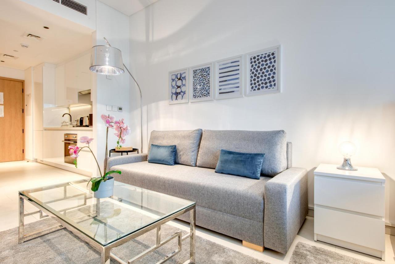 Maison Privee - Luxury, Spacious, Modern Near Burj Khalifa And Dubai Canal Exterior foto